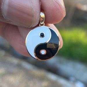 14k Yin and Yang Enamel Pendent